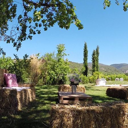 La Fontaine Des Noyers Villa Saint-Saturnin-lès-Apt Dış mekan fotoğraf
